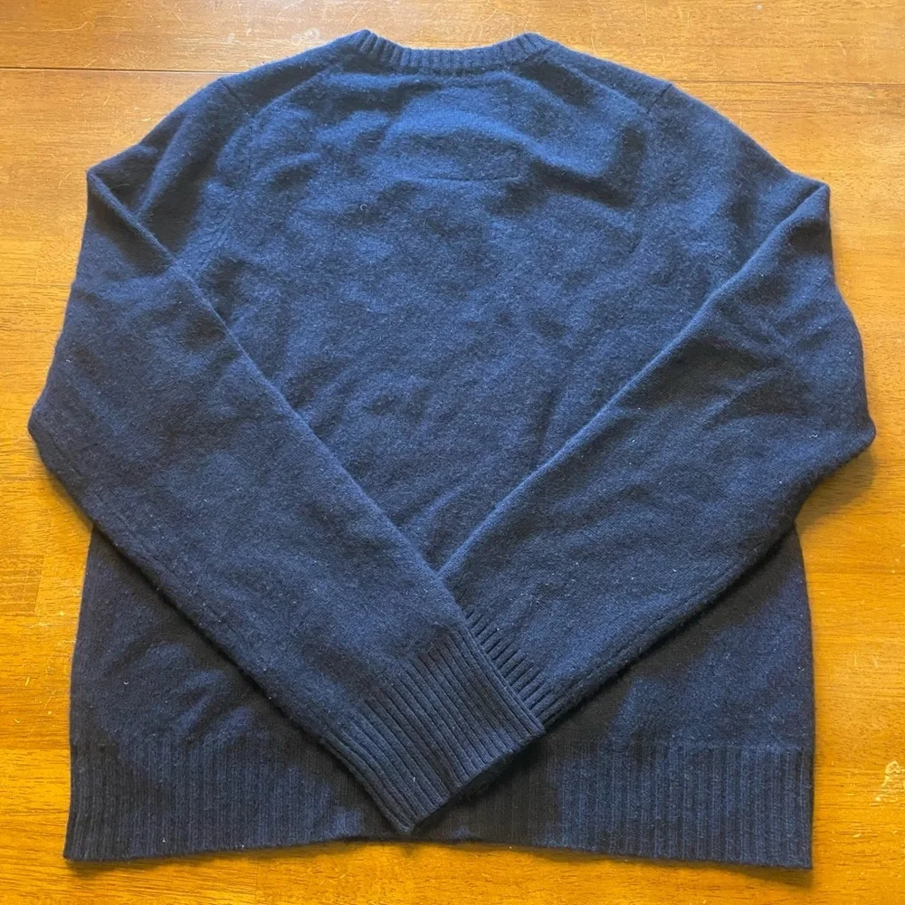 Abercrombie & Fitch Men’s Navy V-Neck Cashmere Sweater